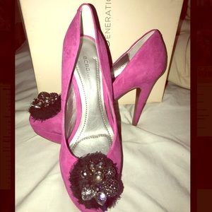 BCBGENERATION 'Scottie Ornament' Pump